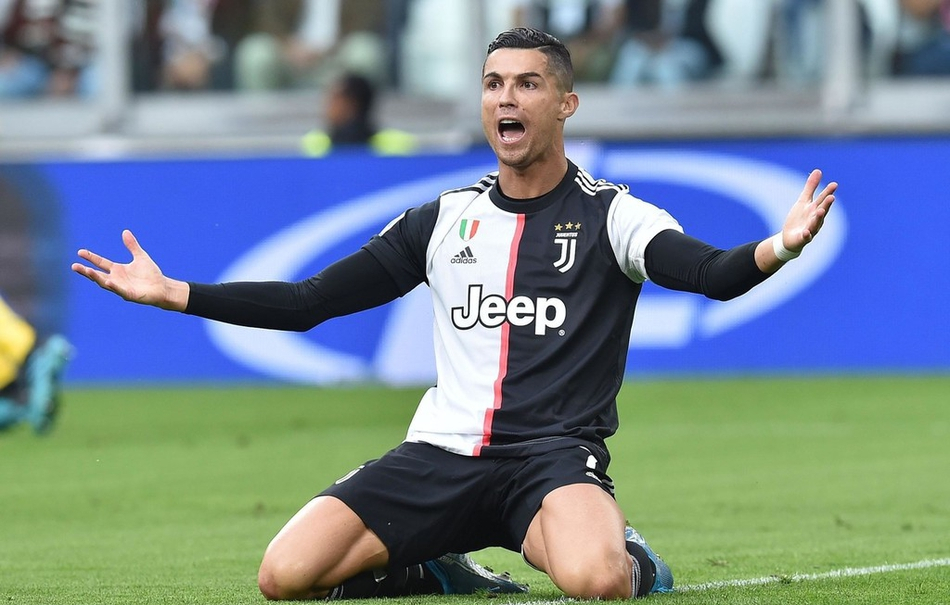 埃芬博格：希望未来乌尔比希成为拜仁一门，目前他是出色替补（埃芬博格：期待乌尔比希未来出任拜仁头号门将，目前他是可靠替补）