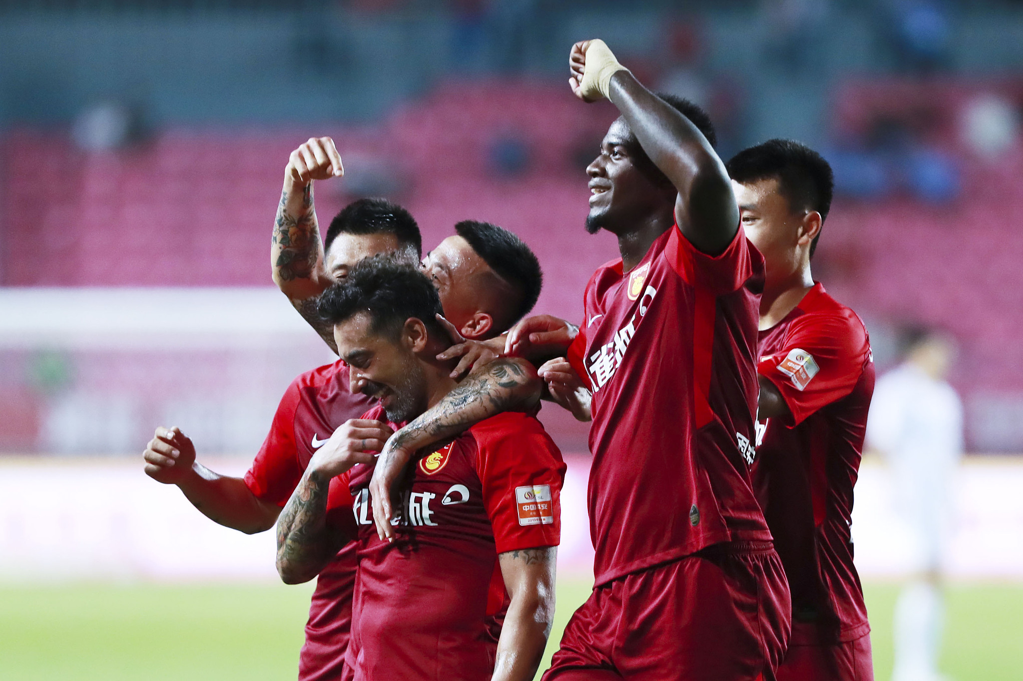 阿隆索：姆巴佩和C罗在感染力方面很像；我们应该培养居莱尔