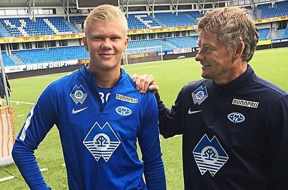 历史首次女裁判担任中超主裁，董方雨将执法西海岸vs亚泰（中超史上首位女主裁上任：董方雨将执法西海岸对亚泰）