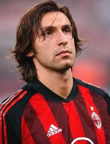 法尔克：拜仁不着急推进诺伊尔续约，打算在他40岁生日前后谈