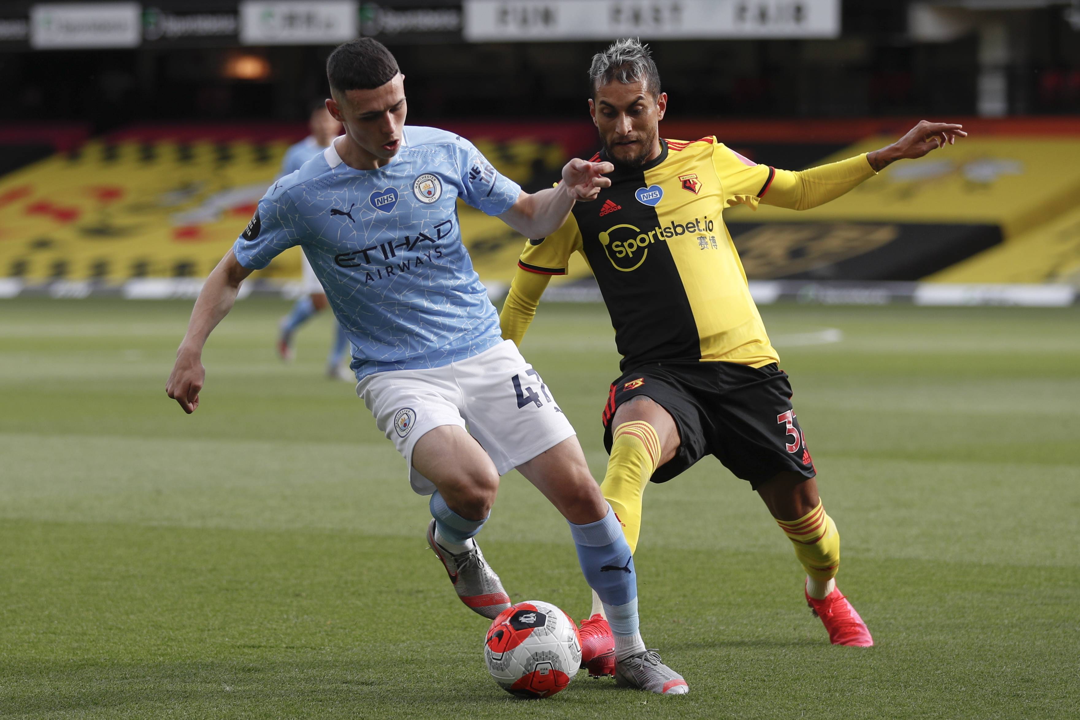 自复出以来伦纳德在场快船赢21分，不在场输56分（复出后，伦纳德在场快船净胜21分，离场净负56分）