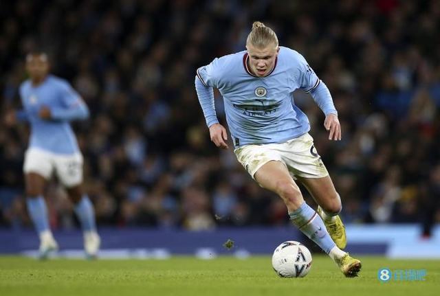 德甲替补戴帽，凯恩是继9分钟5球的莱万之后拜仁第二人（替补上演帽子戏法，凯恩成莱万9分钟五球后拜仁队史第二人）